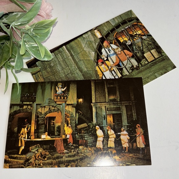 Pirates of the Caribbean Postcards 80s Disney World Pirates of the Caribbean - Picture 5 of 5